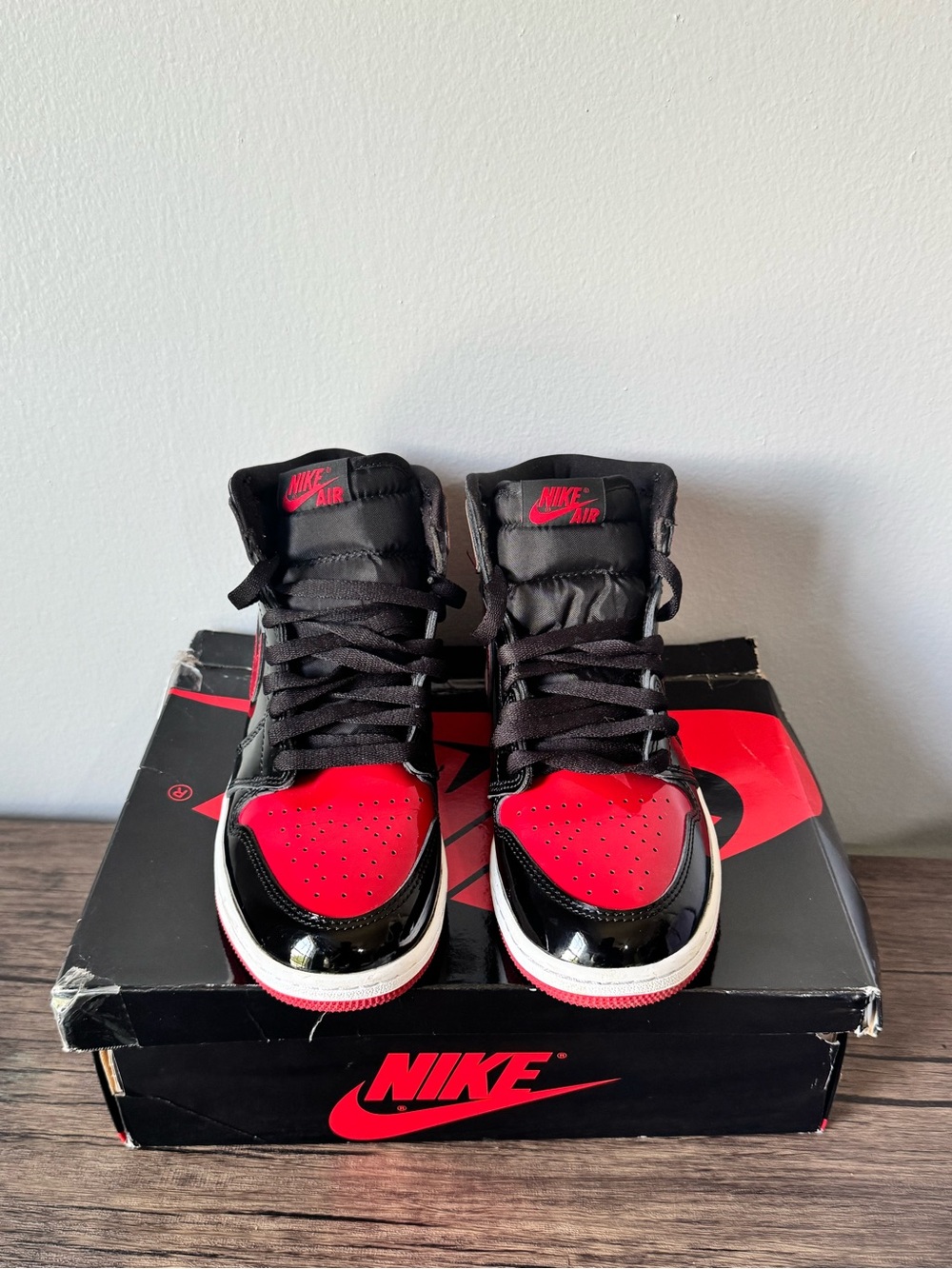 Nike Jordan 1s Red Toe with Box High-Top Sneakers - Black & Red